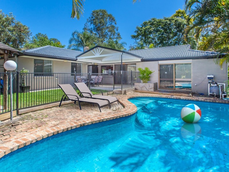 4 Appin Street, Kenmore QLD 4069