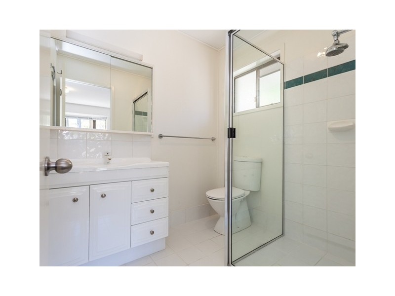 4 Appin Street, Kenmore QLD 4069