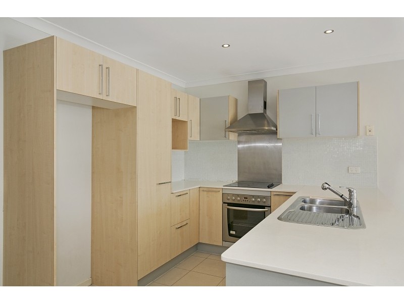 8/69 Molloy Road, Cannon Hill QLD 4170