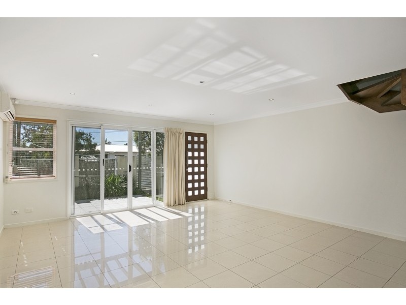 8/69 Molloy Road, Cannon Hill QLD 4170