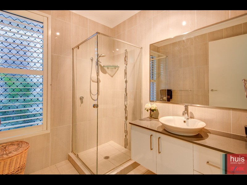 26 Alverna Cl, Wynnum QLD 4178