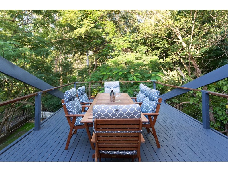 67 Chapel Hill Rd, Chapel Hill QLD 4069