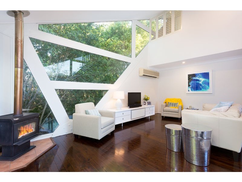 67 Chapel Hill Rd, Chapel Hill QLD 4069