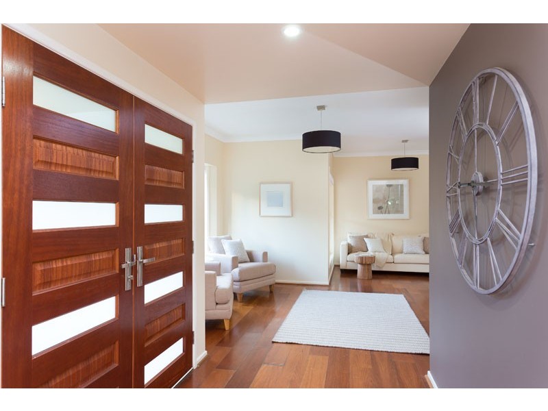 11 Parklane Terrace, Brookfield QLD 4069