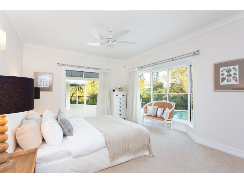 11 Parklane Terrace, Brookfield QLD 4069