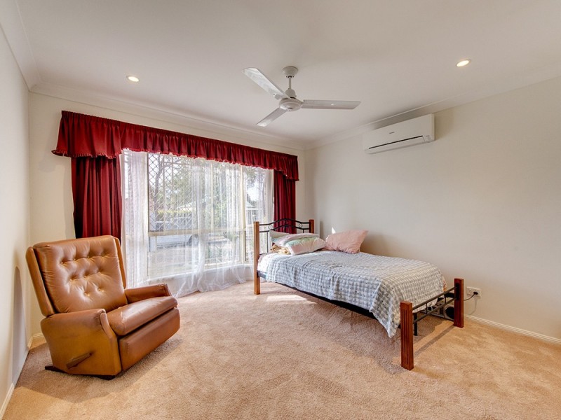 5 Hillbrook Way, Forest Lake QLD 4078