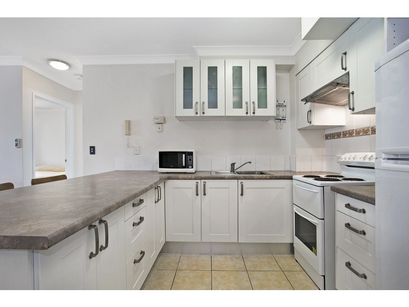 91/300 Sir Fred Schonell Drive, St Lucia QLD 4067