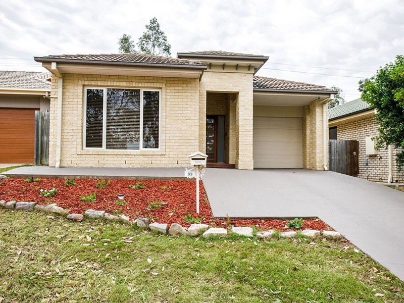 35 Dandenong Street, Forest Lake QLD 4078