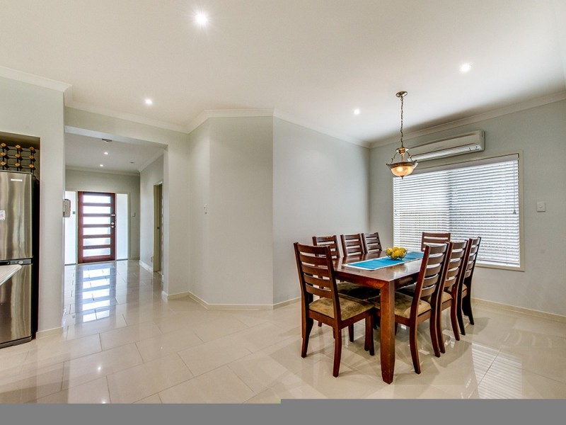 35 Dandenong Street, Forest Lake QLD 4078