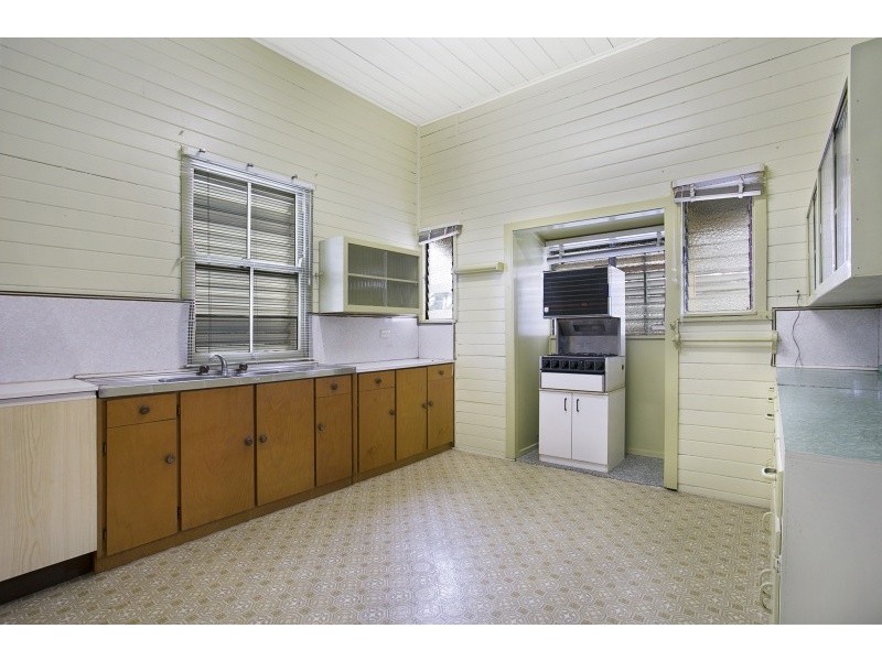 876 Sandgate Road, Clayfield QLD 4011