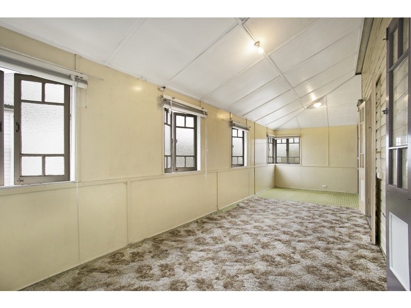 876 Sandgate Road, Clayfield QLD 4011