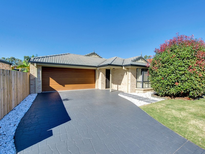 37 Bullen Cct, Forest Lake QLD 4078