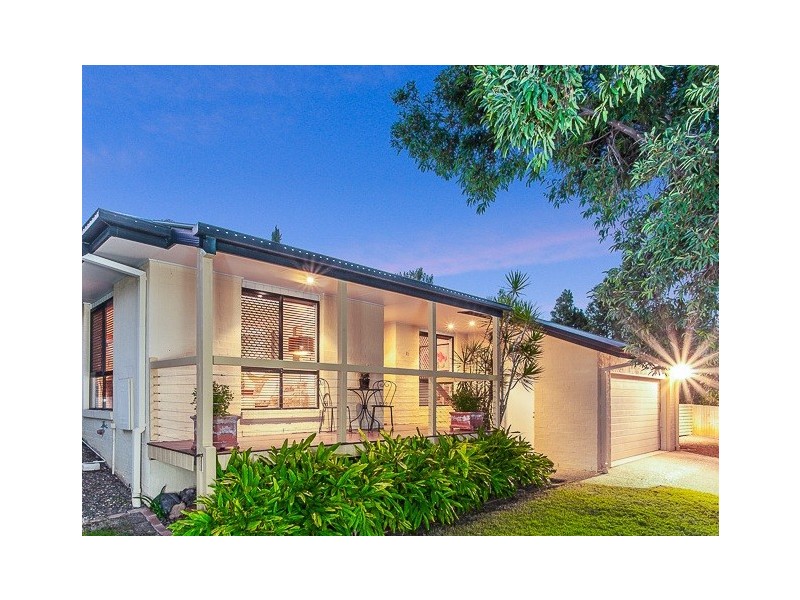 15 Greenwood Close, Moggill QLD 4070