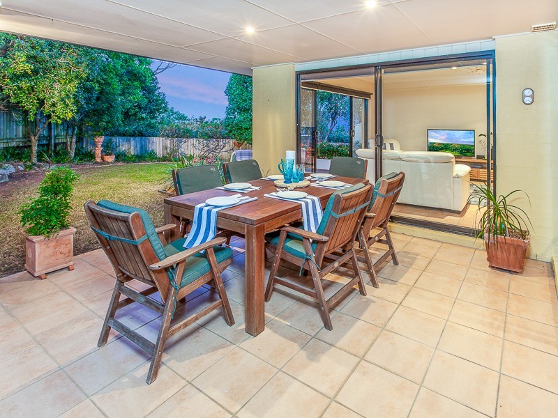 15 Greenwood Close, Moggill QLD 4070