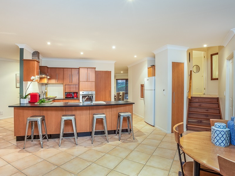 15 Greenwood Close, Moggill QLD 4070