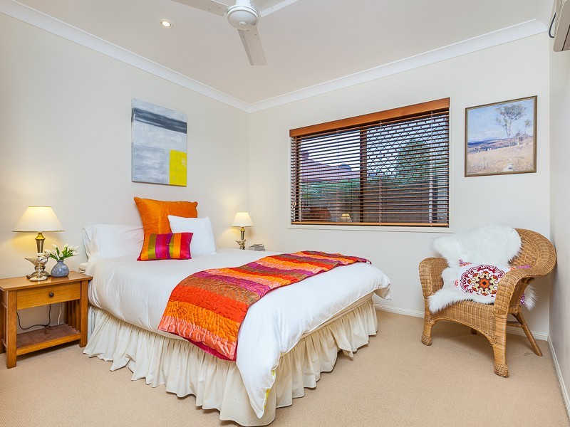 15 Greenwood Close, Moggill QLD 4070