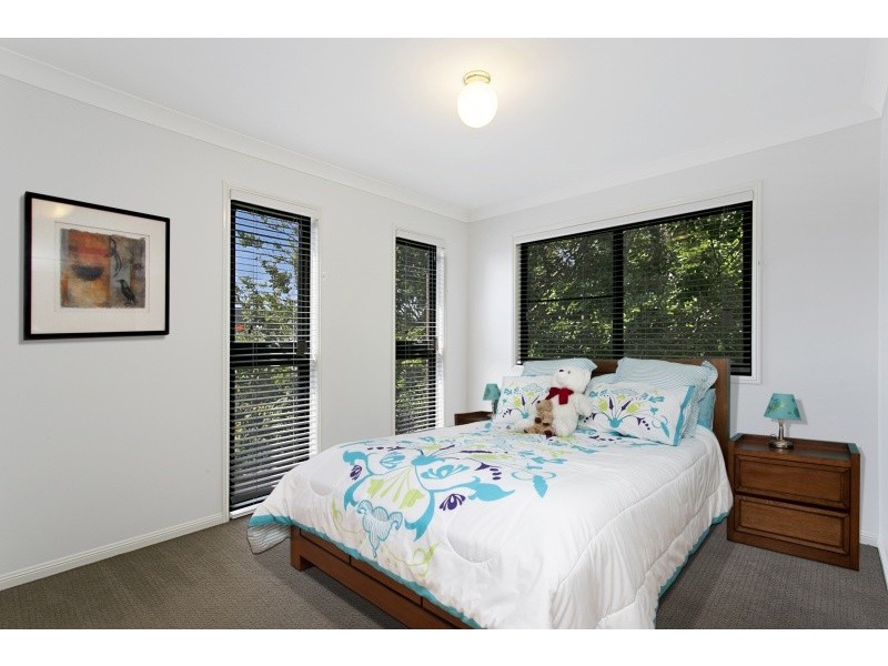 943 Moggill Road, Kenmore QLD 4069