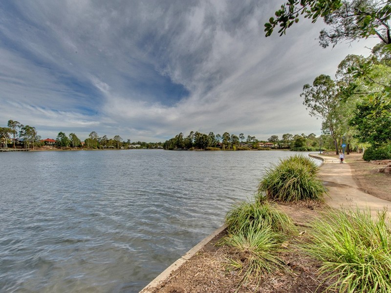 31 Wivenhoe Circuit, Forest Lake QLD 4078