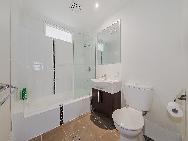 3/69 Molloy Road, Cannon Hill QLD 4170