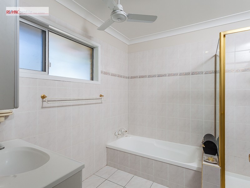 13 Dumfries Street, Kenmore QLD 4069