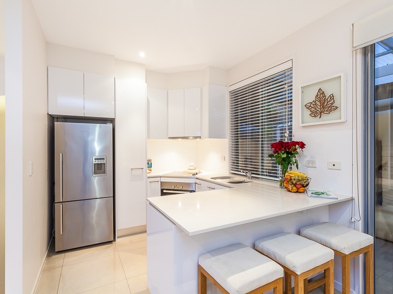 54 Keating Street, Indooroopilly QLD 4068