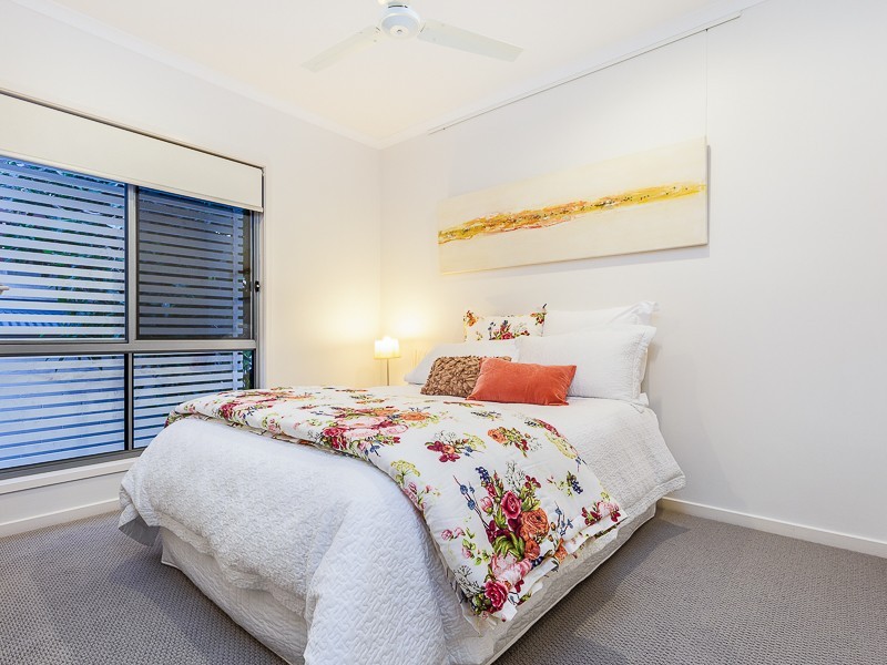 54 Keating Street, Indooroopilly QLD 4068