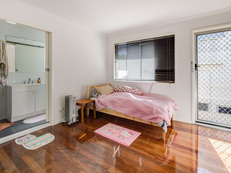 2/15 Cedar Street, Greenslopes QLD 4120