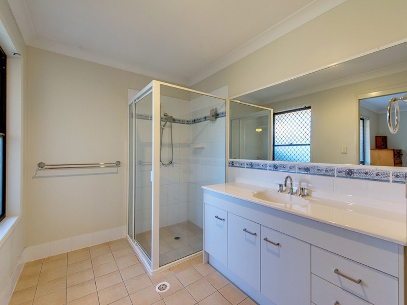 161 Jubilee Ave, Forest Lake QLD 4078