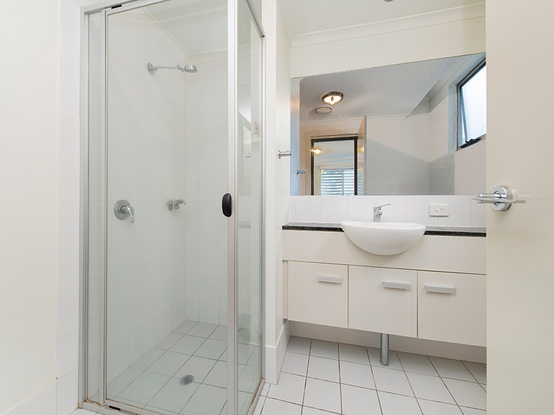 5/8 Belgrave Road, Indooroopilly QLD 4068