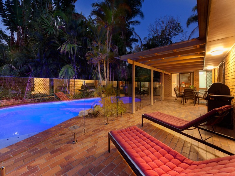 1 Debbie Street, The Gap QLD 4061