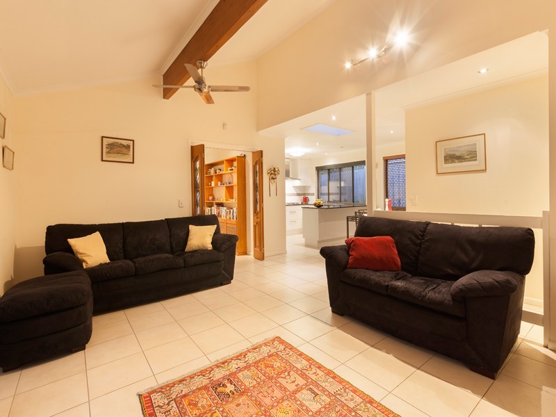 1 Debbie Street, The Gap QLD 4061