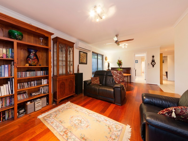 1 Debbie Street, The Gap QLD 4061