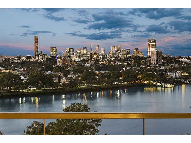 32/36 Jerdanefield Road, St Lucia QLD 4067