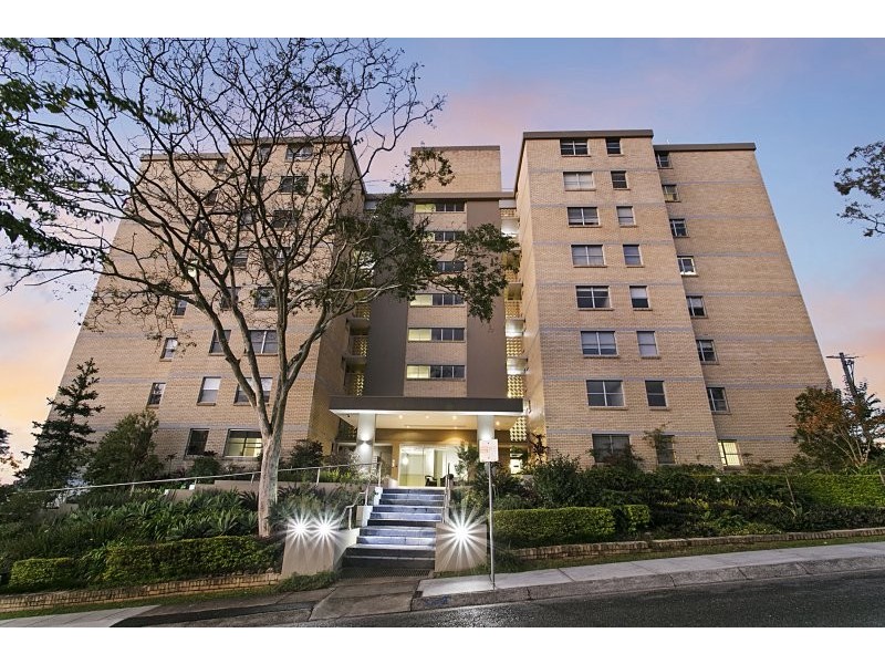 32/36 Jerdanefield Road, St Lucia QLD 4067
