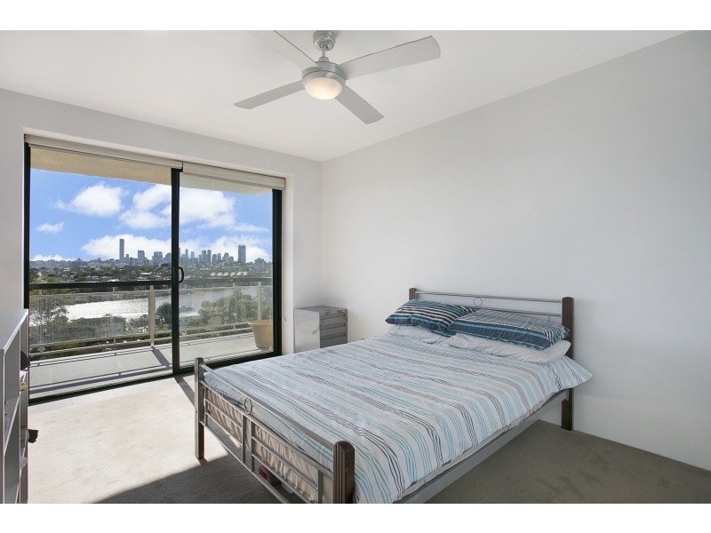25/60 Bellevue Terrace, St Lucia QLD 4067