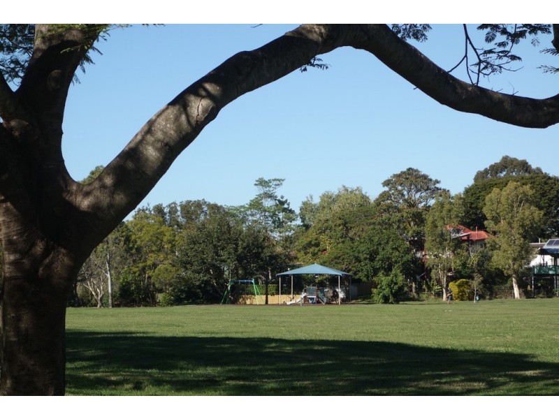 8 Luxford Street, Chelmer QLD 4068