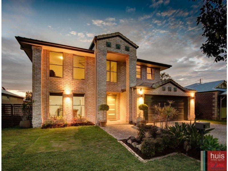 16 Farsley Pl, Manly West QLD 4179