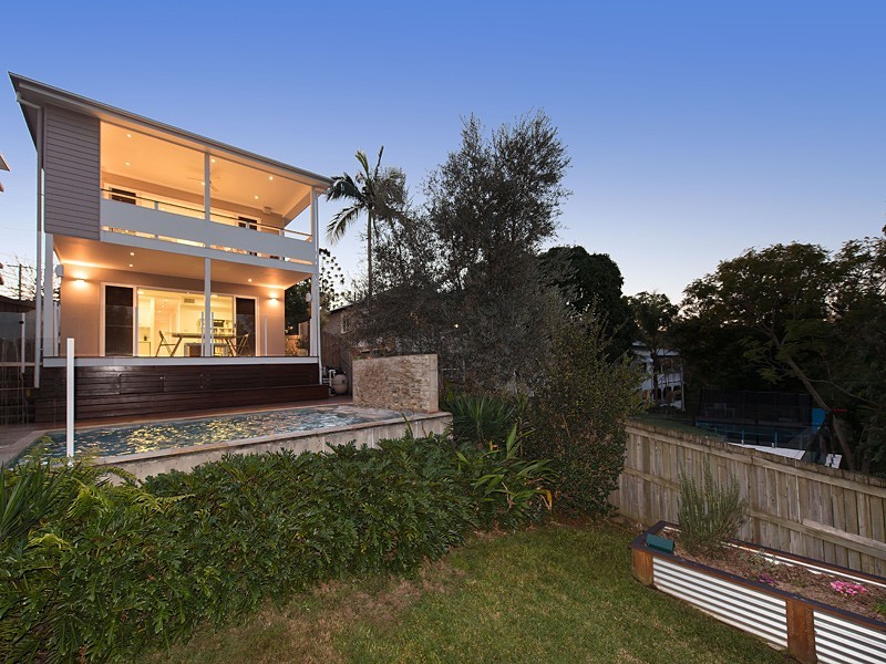 82 Rosalie Street, Bardon QLD 4065