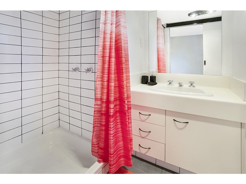 3/63 Warren Street, St Lucia QLD 4067