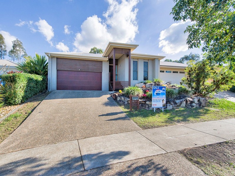 33 Riverside Cr, Springfield Lakes QLD 4300