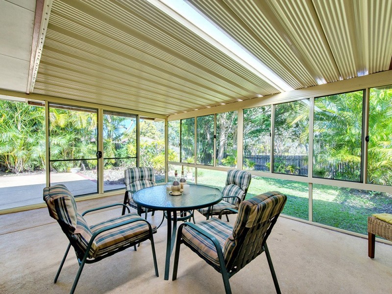 33 Amara Cr, Forest Lake QLD 4078