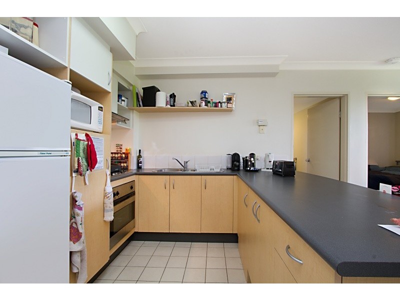 12/300 Sir Fred Schonell Drive, St Lucia QLD 4067