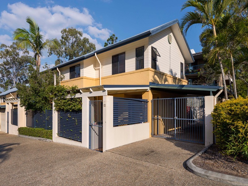 12/122 Central Avenue, Indooroopilly QLD 4068