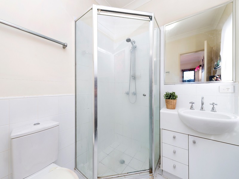 12/122 Central Avenue, Indooroopilly QLD 4068