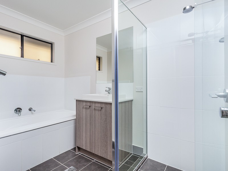 66 Canopus Street, Bridgeman Downs QLD 4035