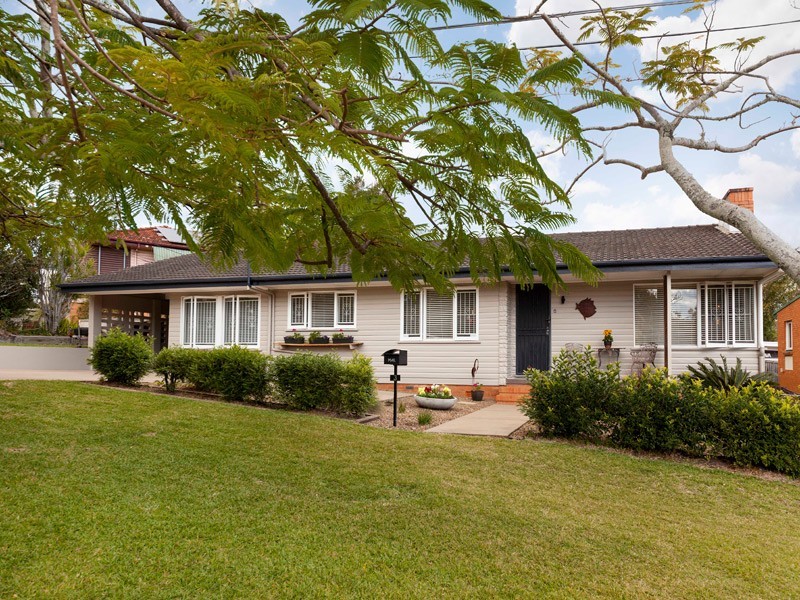 3 Wongabel Street, Kenmore QLD 4069