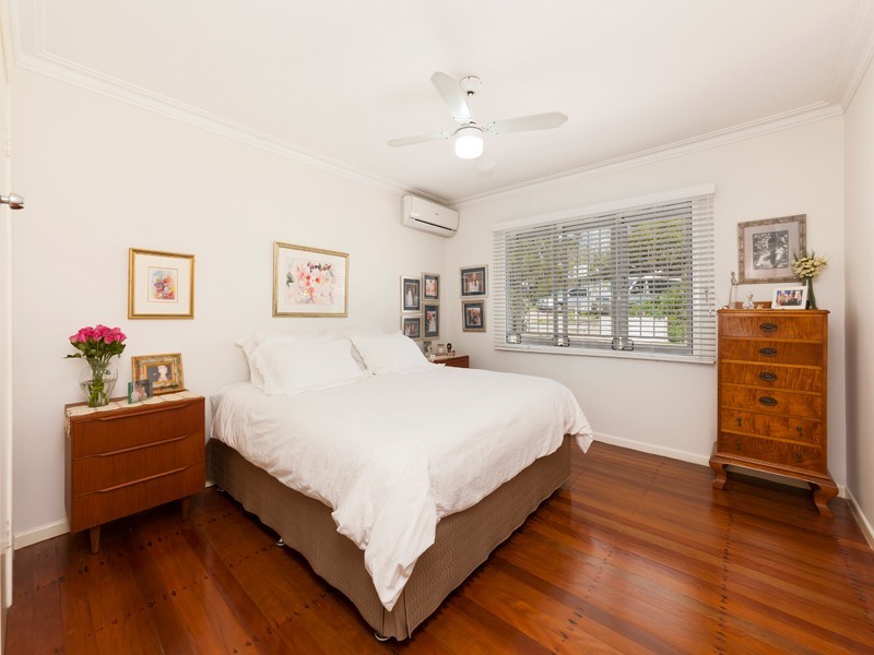 3 Wongabel Street, Kenmore QLD 4069