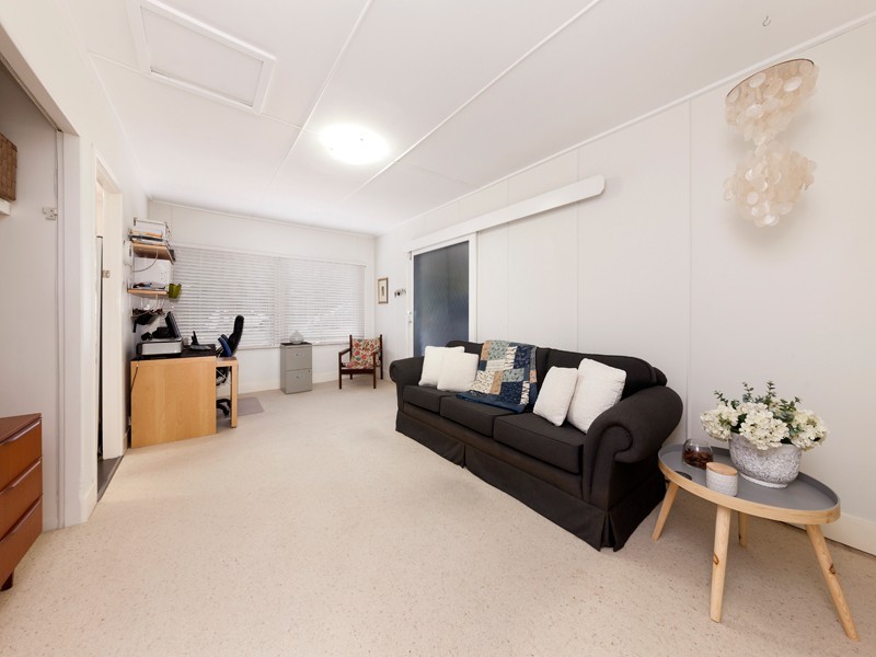 3 Wongabel Street, Kenmore QLD 4069