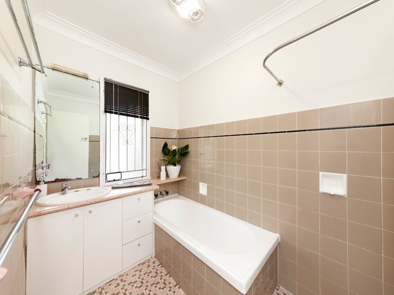 3 Wongabel Street, Kenmore QLD 4069