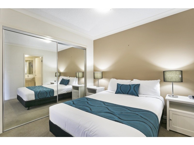 708/21 Patrick Lane, Toowong QLD 4066